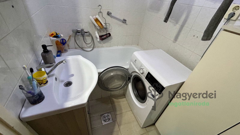 Debrecen, Belváros, Lakás, tégla lakás  