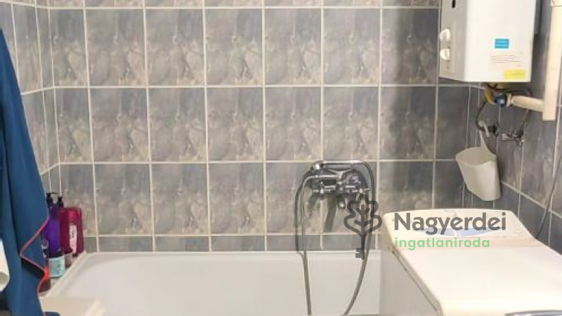 Debrecen, Sestakert, Lakás, tégla lakás  