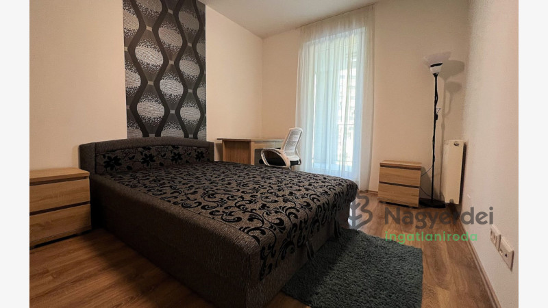 Debrecen, Sestakert, Lakás, tégla lakás  