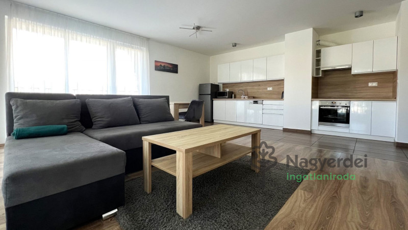 Debrecen, Sestakert, Lakás, tégla lakás  