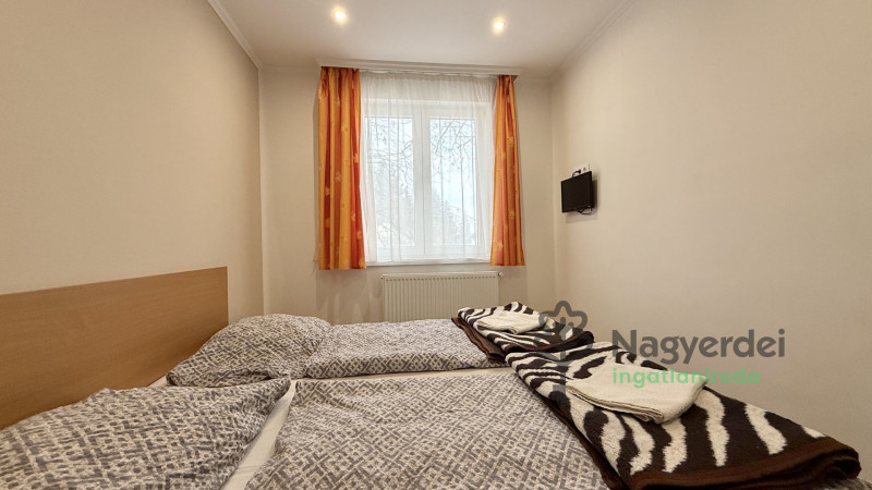 Hajdúszoboszló, Kereskedelmi ingatlan, panzió  