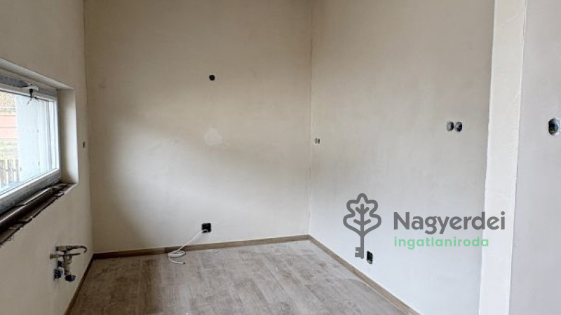 Debrecen, Józsa(Alsó), Ház, ikerház  