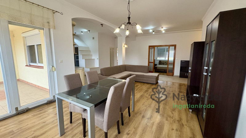 Debrecen, Szentlászlófalva, Lakás, tégla lakás  