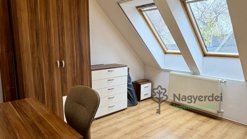 Debrecen, Szentlászlófalva, Lakás, tégla lakás  