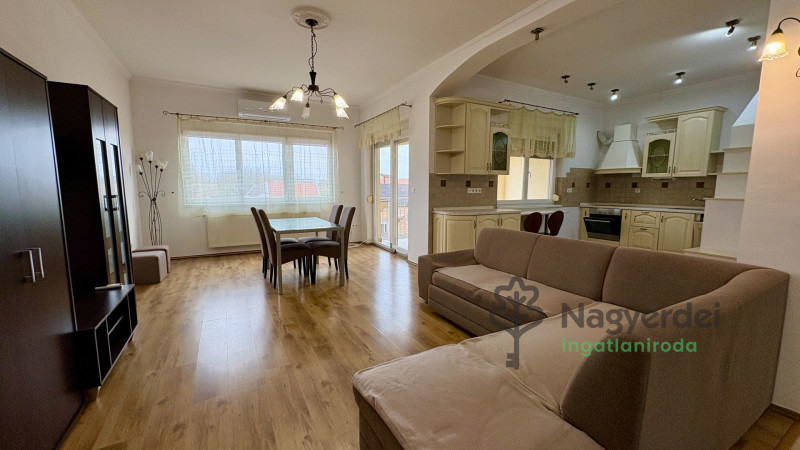 Debrecen, Szentlászlófalva, Lakás, tégla lakás  