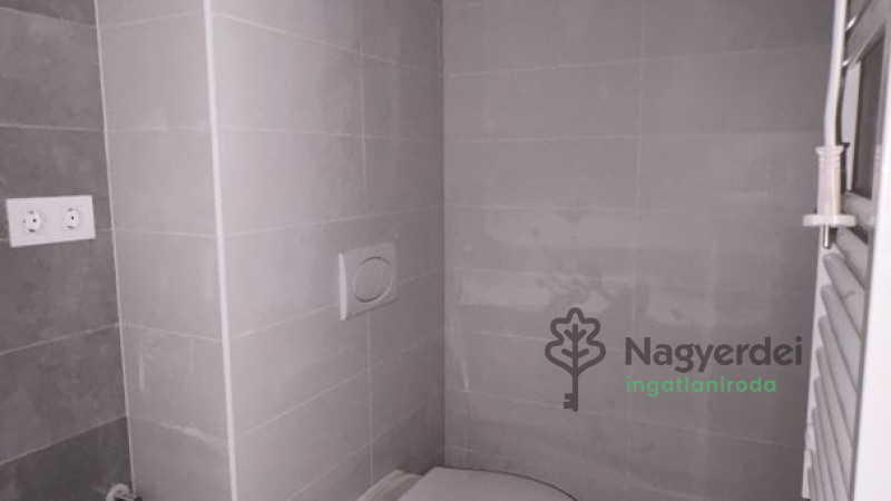 Debrecen, Belváros, Lakás, tégla lakás  