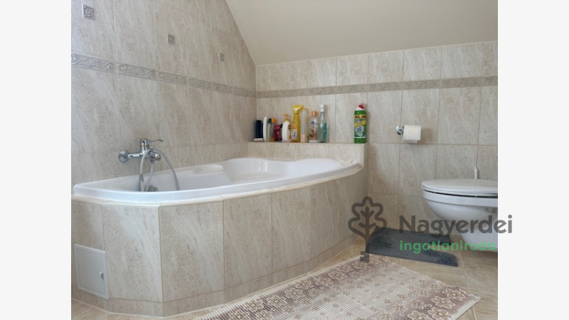 Debrecen, Ház, családi ház  