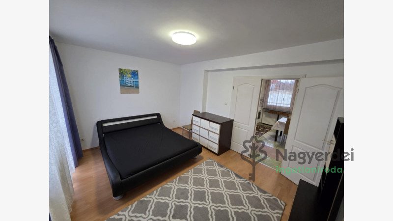 -, Nagyerdő, Lakás, tégla lakás  