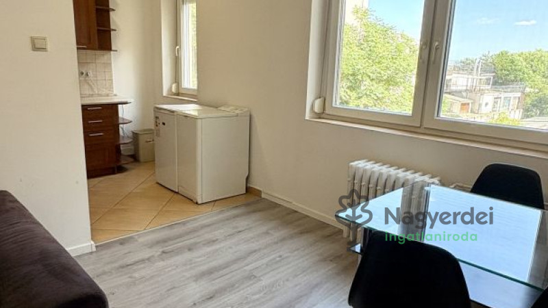 Debrecen, Belváros, Lakás, tégla lakás  