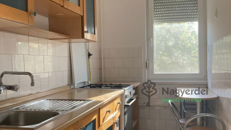 Debrecen, Vénkert, Lakás, tégla lakás  