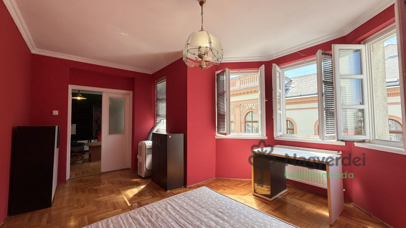 Debrecen, Belváros, Lakás, tégla lakás  