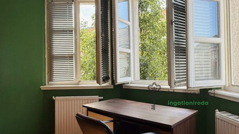Debrecen, Belváros, Lakás, tégla lakás  