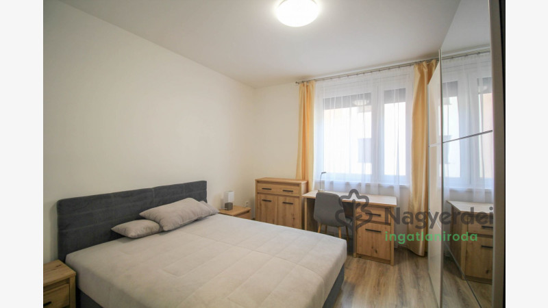 Debrecen, Belváros, Lakás, tégla lakás  