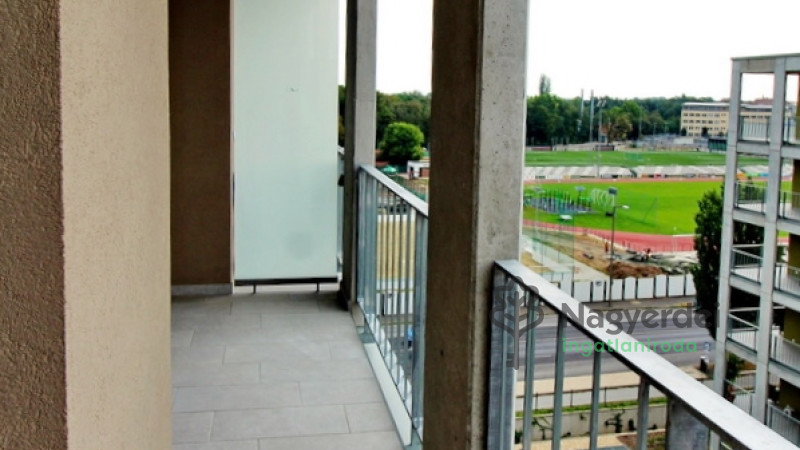 Debrecen, Sestakert, Lakás, tégla lakás  