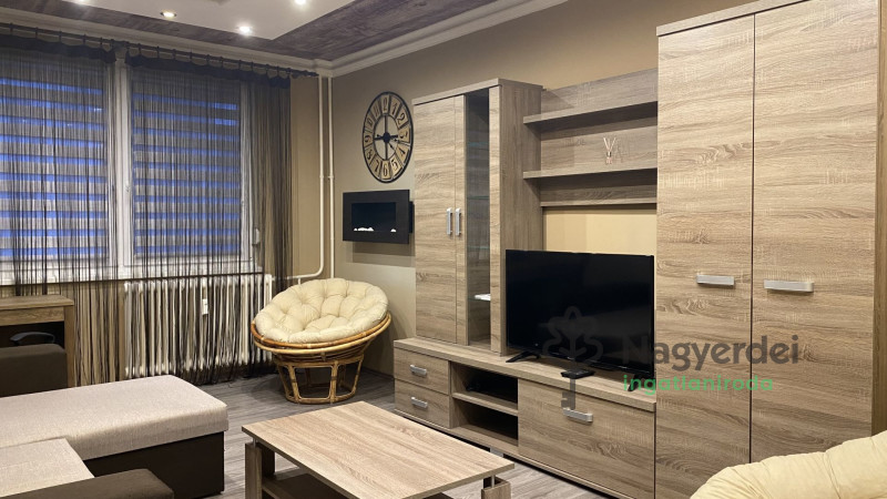 Debrecen, Vénkert, Lakás, panel lakás  