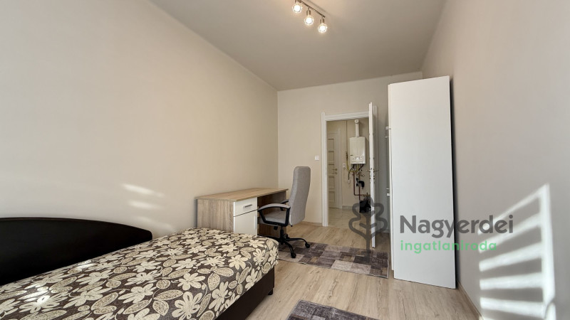 Debrecen, Egyetemváros, Lakás, tégla lakás  