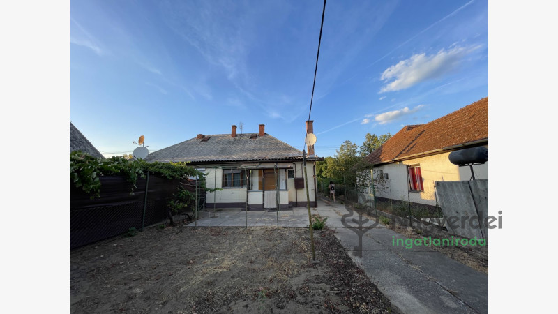 Debrecen, Homokkert, Ház, ikerház  