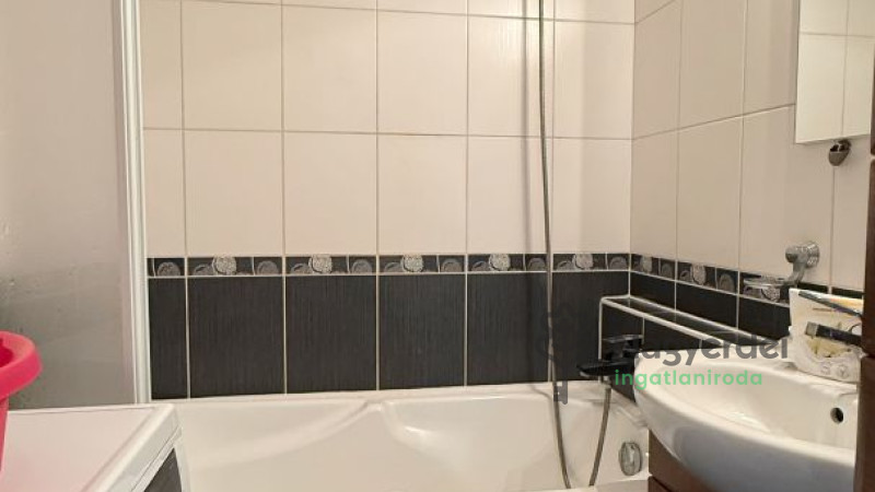 Debrecen, Libakert, Lakás, panel lakás  