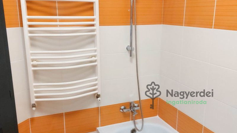 Debrecen, Belváros, Lakás, tégla lakás  