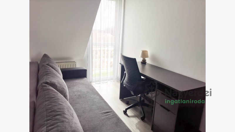 Debrecen, Belváros, Lakás, tégla lakás  