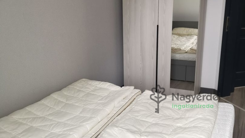 Debrecen, Belváros, Lakás, tégla lakás  