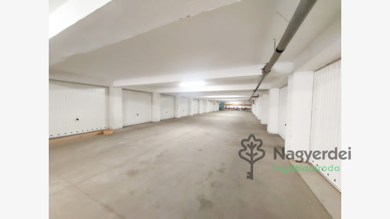 Debrecen, Belváros, Lakás, tégla lakás  