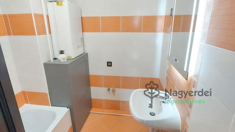 Debrecen, Belváros, Lakás, tégla lakás  