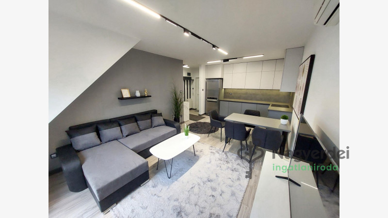 Debrecen, Belváros, Lakás, tégla lakás  