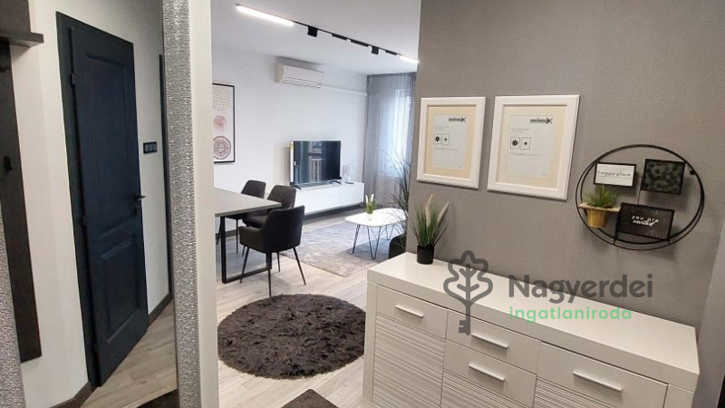 Debrecen, Belváros, Lakás, tégla lakás  