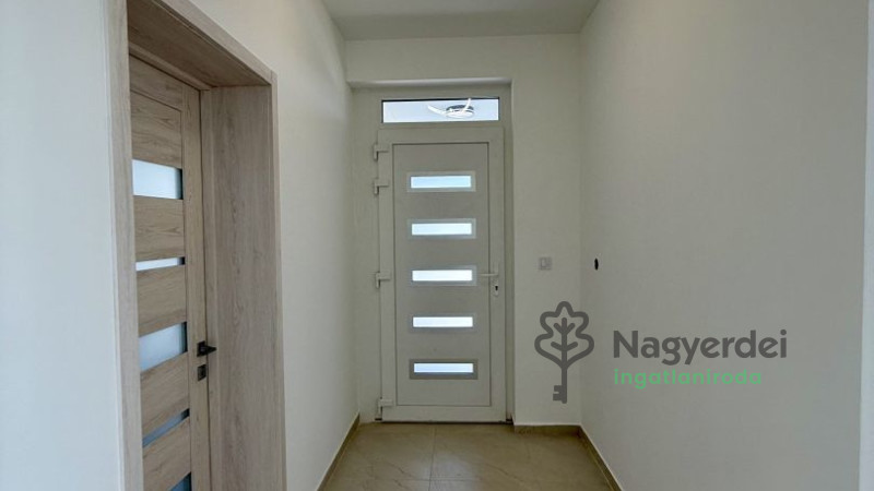 Téglás, Ház, ikerház  