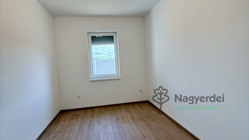 Téglás, Ház, ikerház  