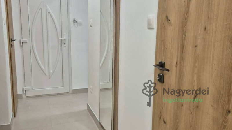 Debrecen, Libakert, Lakás, tégla lakás  