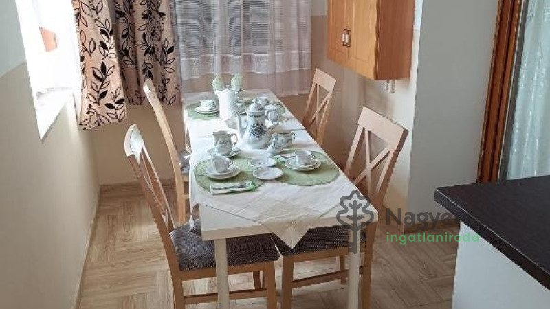 Balmazújváros, Kereskedelmi ingatlan, panzió  