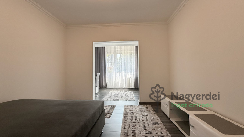 Debrecen, Libakert, Lakás, panel lakás  