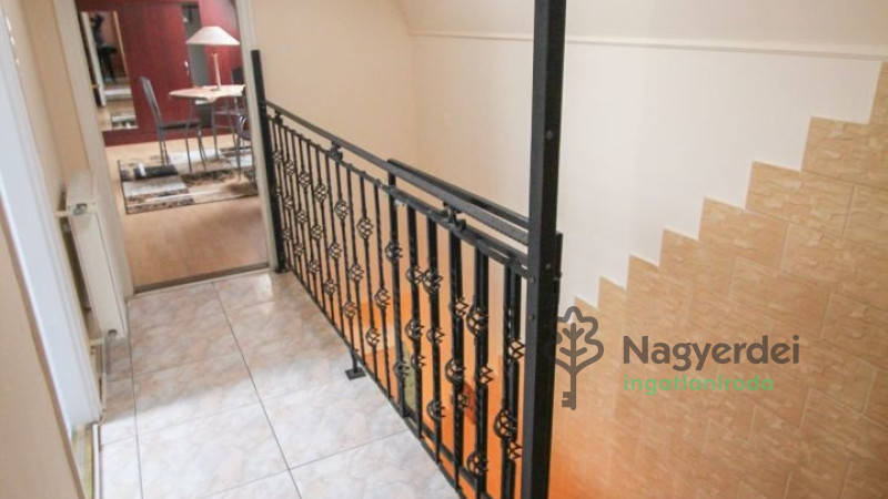 Debrecen, Vénkert, Lakás, tégla lakás  