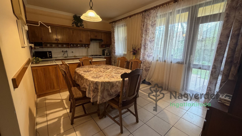 Püspökladány, Ház, családi ház  