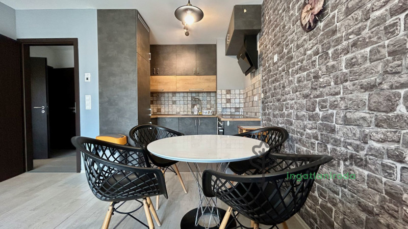 Debrecen, Egyetemváros, Lakás, tégla lakás  