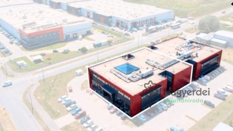 Debrecen, Regionális és Innovációs Ipari Park, ház  