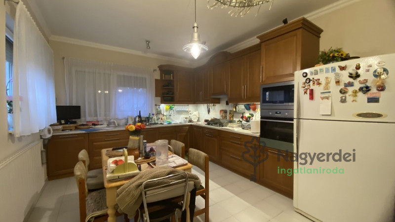 Debrecen, Vargakert, Ház, ikerház  