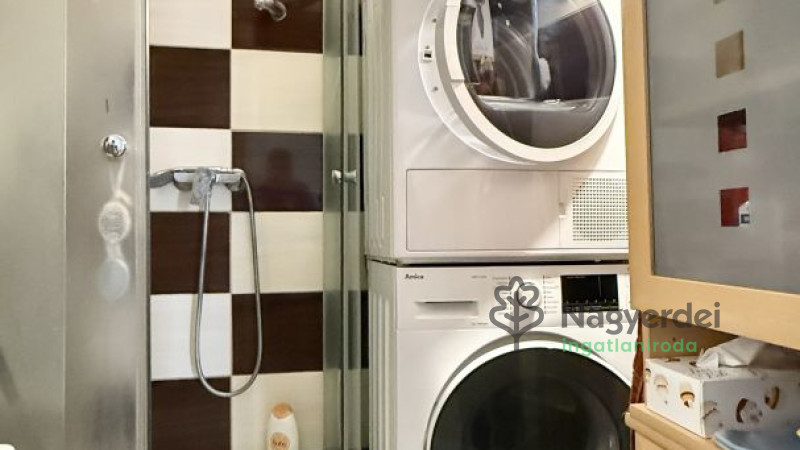 Debrecen, Fényesudvar, Lakás, panel lakás  