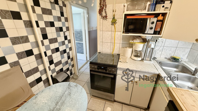 Debrecen, Fényesudvar, Lakás, panel lakás  