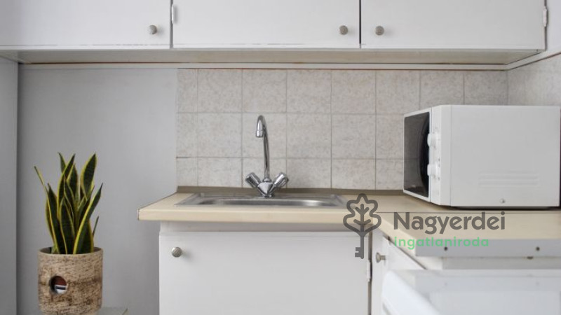 Debrecen, Libakert, Lakás, panel lakás  