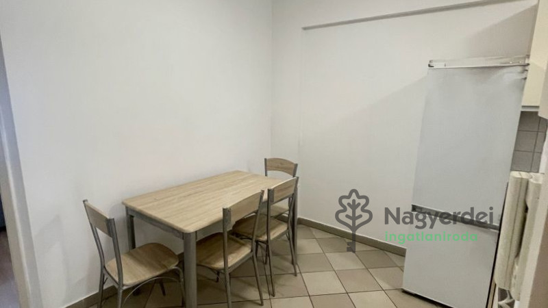 Debrecen, Egyetemváros, Lakás, tégla lakás  