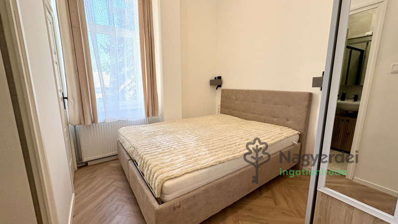 Debrecen, Belváros, Lakás, tégla lakás  