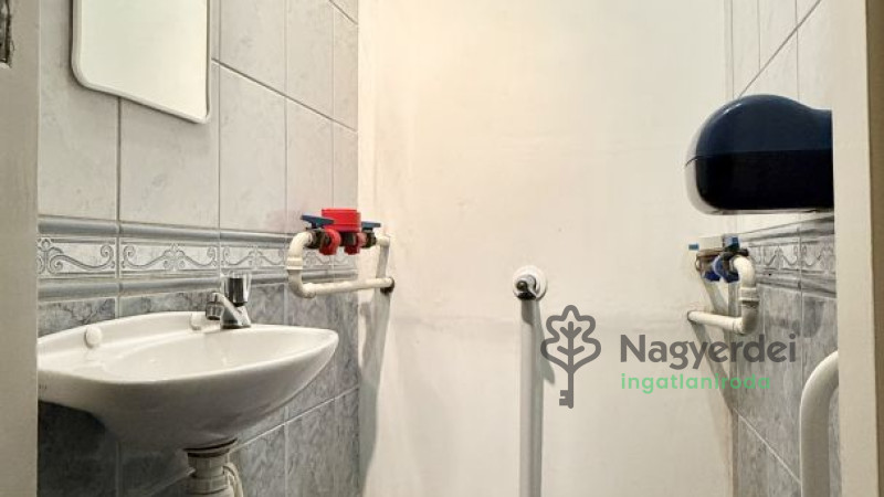 Debrecen, Szentlászlófalva, Lakás, panel lakás  