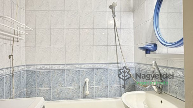 Debrecen, Szentlászlófalva, Lakás, panel lakás  