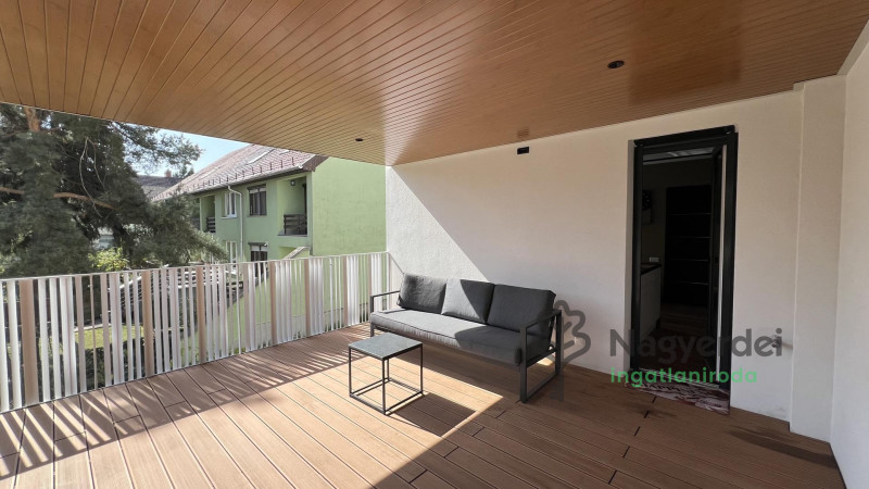 Debrecen, Sestakert, Lakás, tégla lakás  