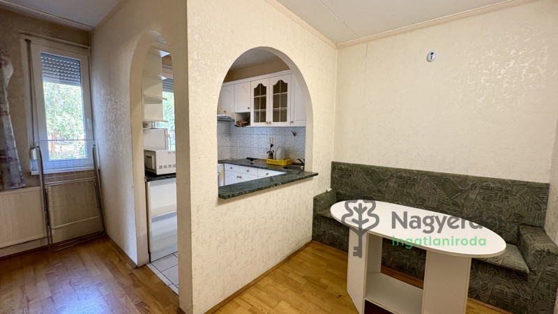 Debrecen, Újkert, Lakás, panel lakás  