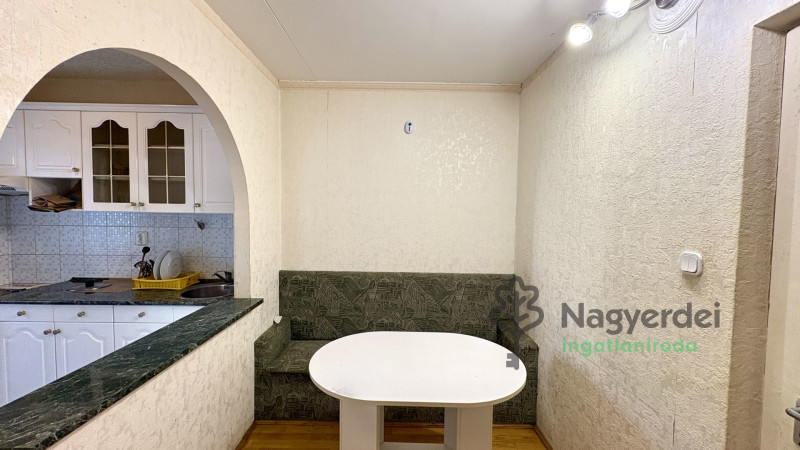 Debrecen, Újkert, Lakás, panel lakás  