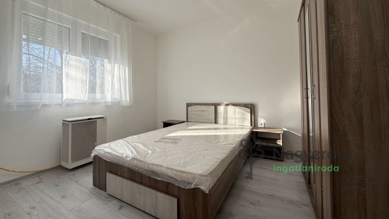 Debrecen, Sestakert, Lakás, tégla lakás  